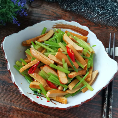 芹菜炒香干